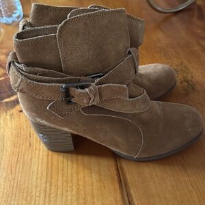 Mossimo Supply Co. Tan Suede Heeled Boots